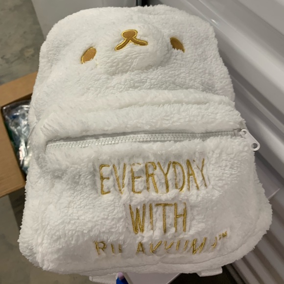 New Rilakkuma Fuzzy Sherpa “Every Day With Rilakkuma” Backpack Japan Exclusive - Picture 2 of 15